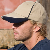 Heavy brushed cotton cap with scallop peak and contrast trim